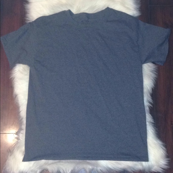 3 solid tees - Picture 3 of 3